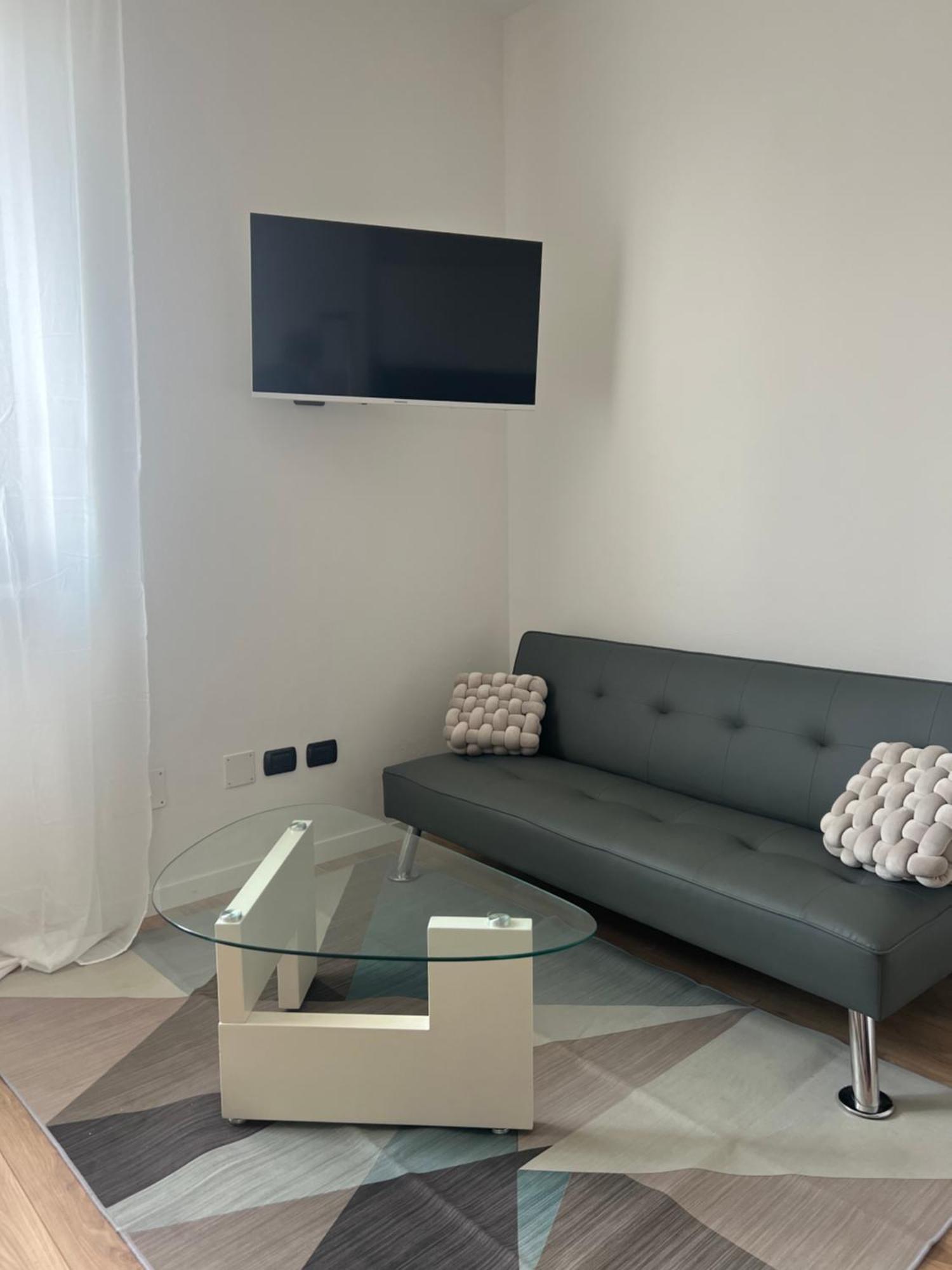Aparthotel Monolocale Ovidio Milán Exteriér fotografie